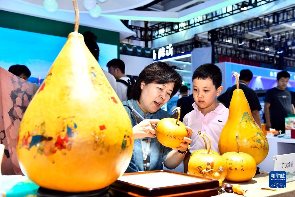 柬埔寨皇乐娱乐